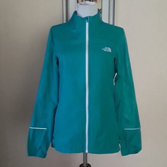 The North Face Jackets & Blazers - The North Face Jacket (women's)